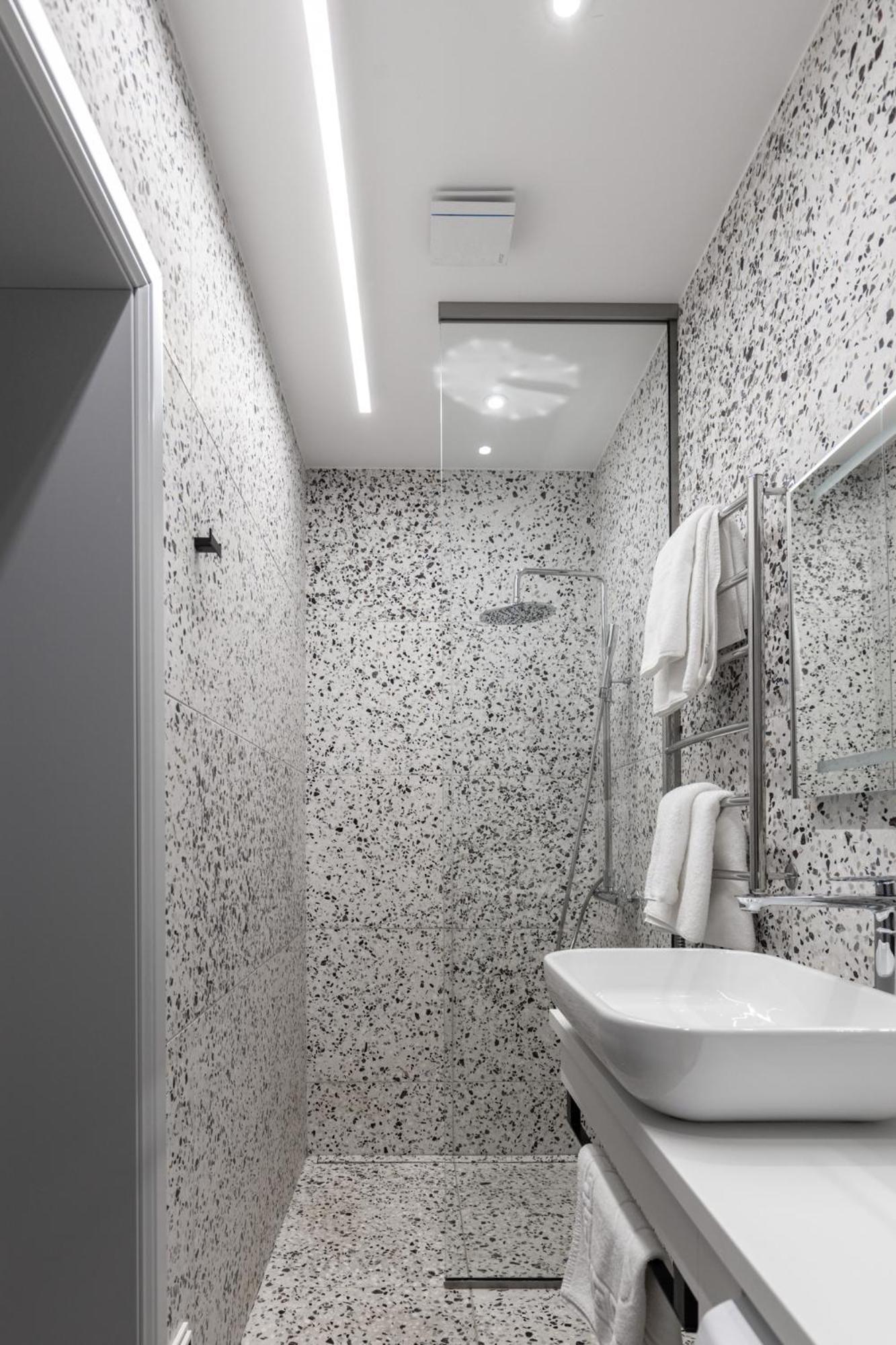 Roze Brivzemnieka Apartments Лиепая Экстерьер фото
