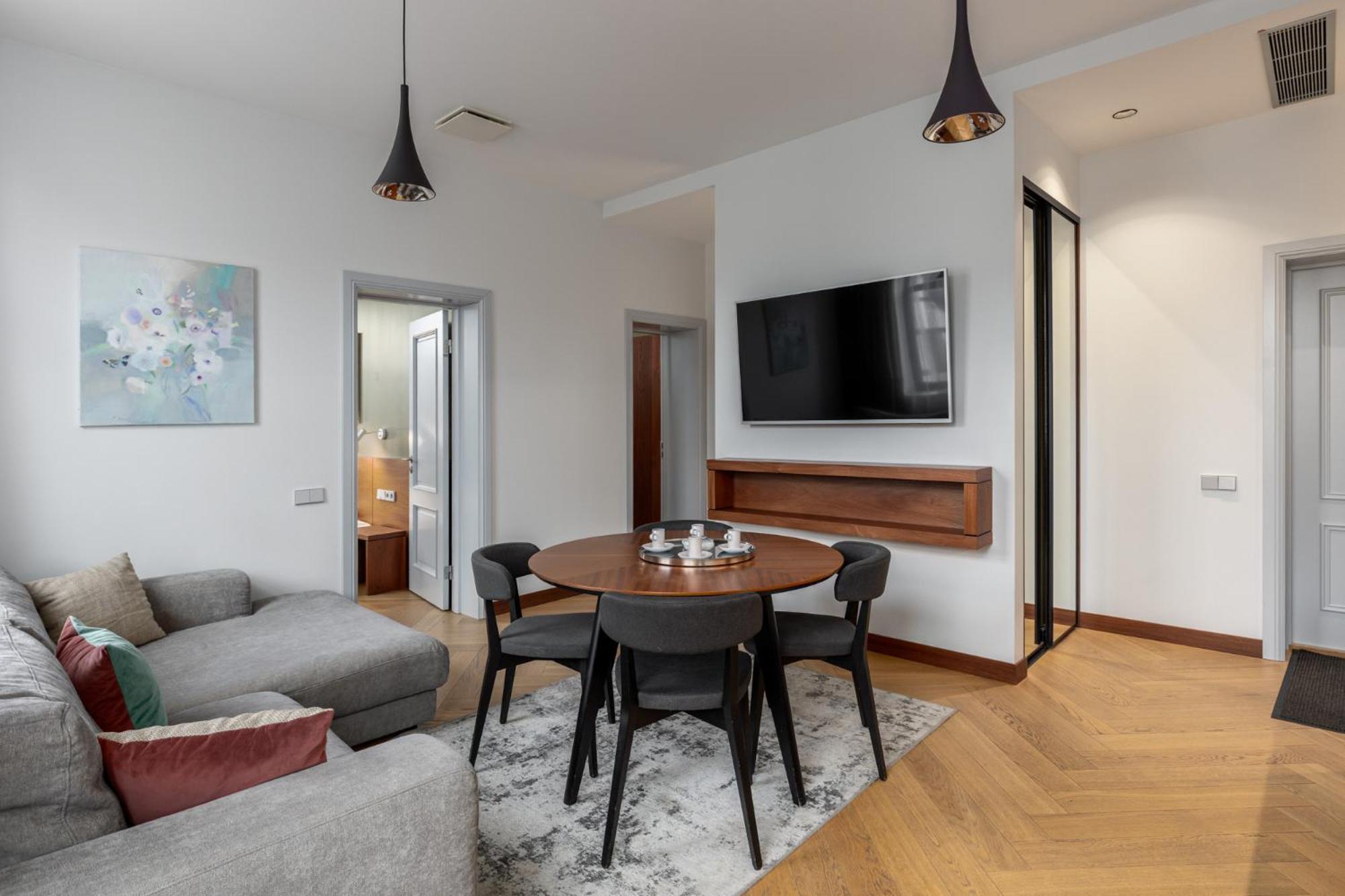 Roze Brivzemnieka Apartments Лиепая Экстерьер фото