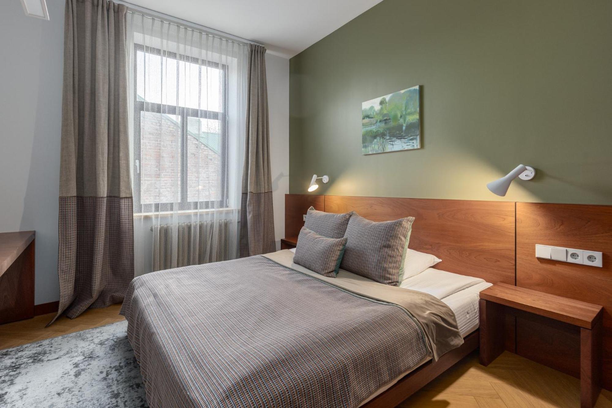 Roze Brivzemnieka Apartments Лиепая Экстерьер фото